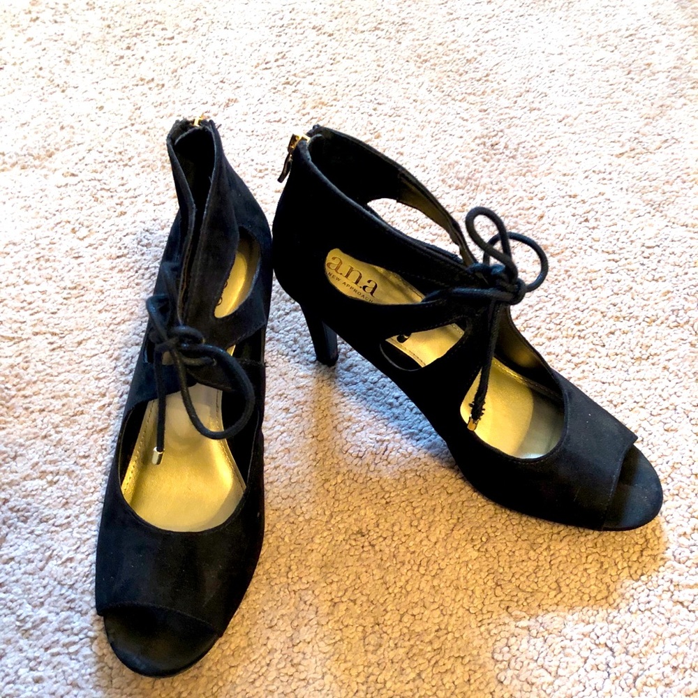 Black, peep toe heels